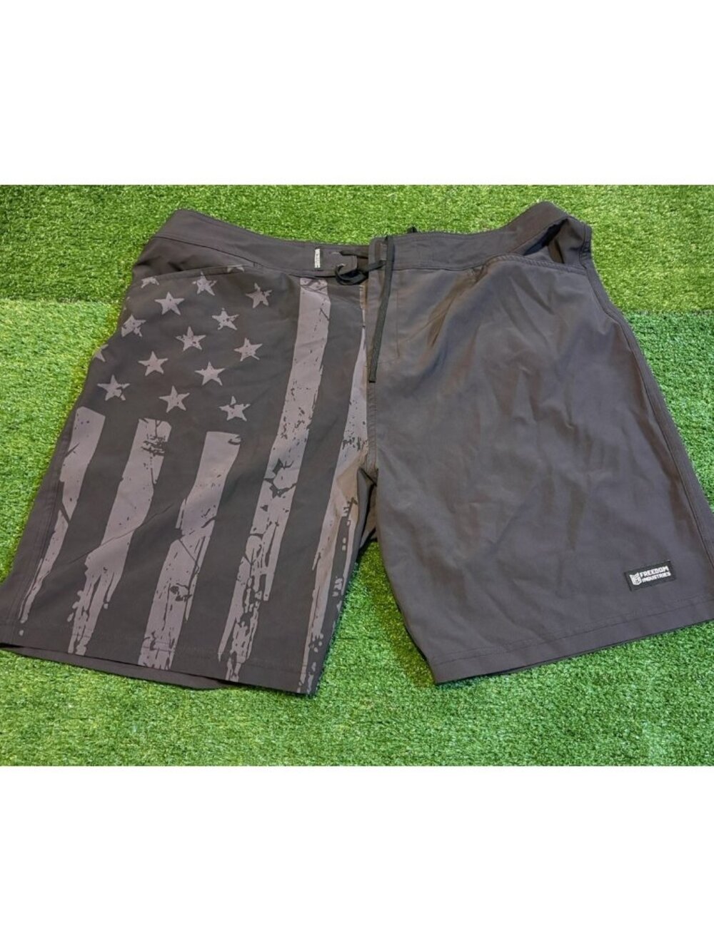 Freedom Industries shorts mens 2XL black gray lighweight usa tactical stretch